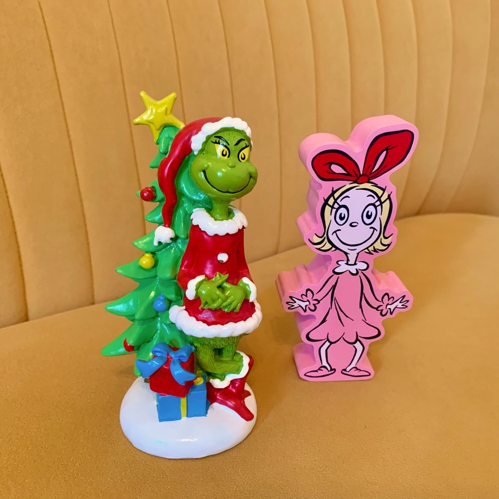 NWOT Grinch and Cindy Lou Who figurines